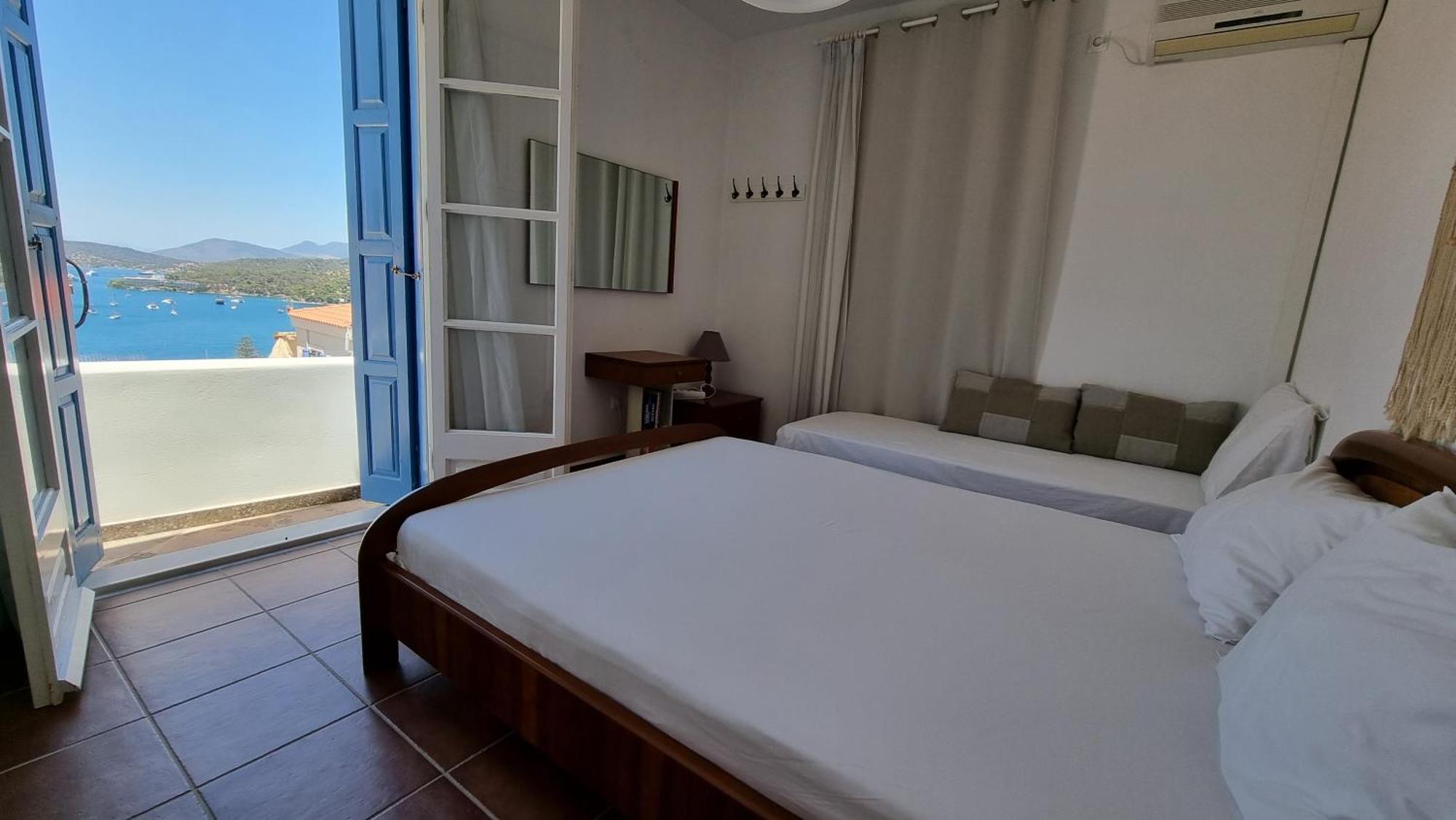 Panoramic View Apartment Poros Town Exterior photo